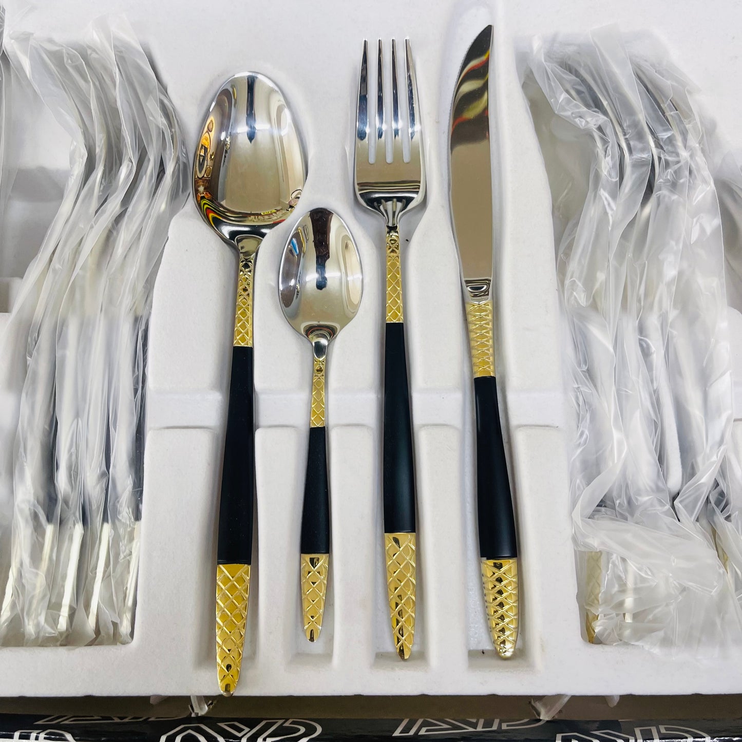 Ayd 24 Pcs Cutlery Set (Golden & Black)