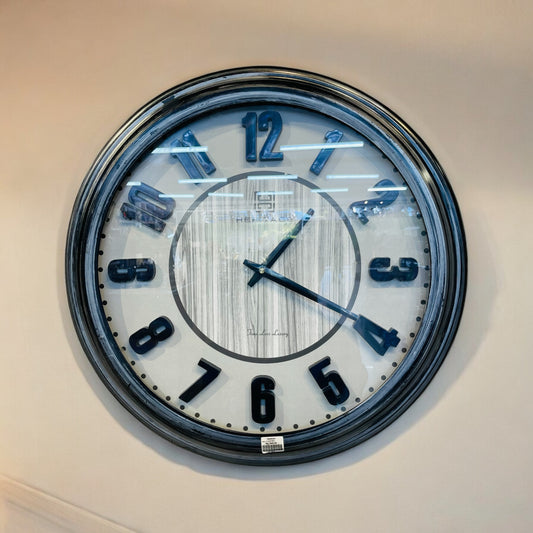 luxurious Wall Clock