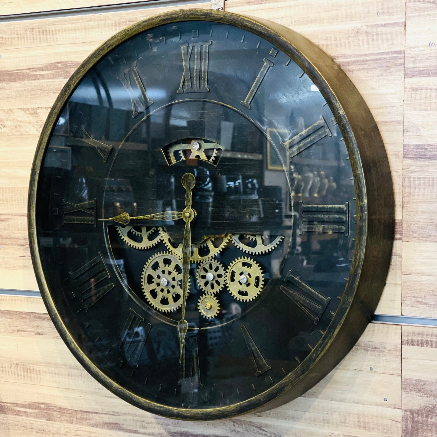 luxurious Wall Clock