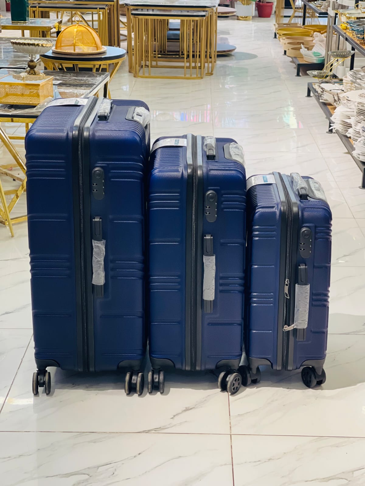 Luggage With 4 Spinner Wheels